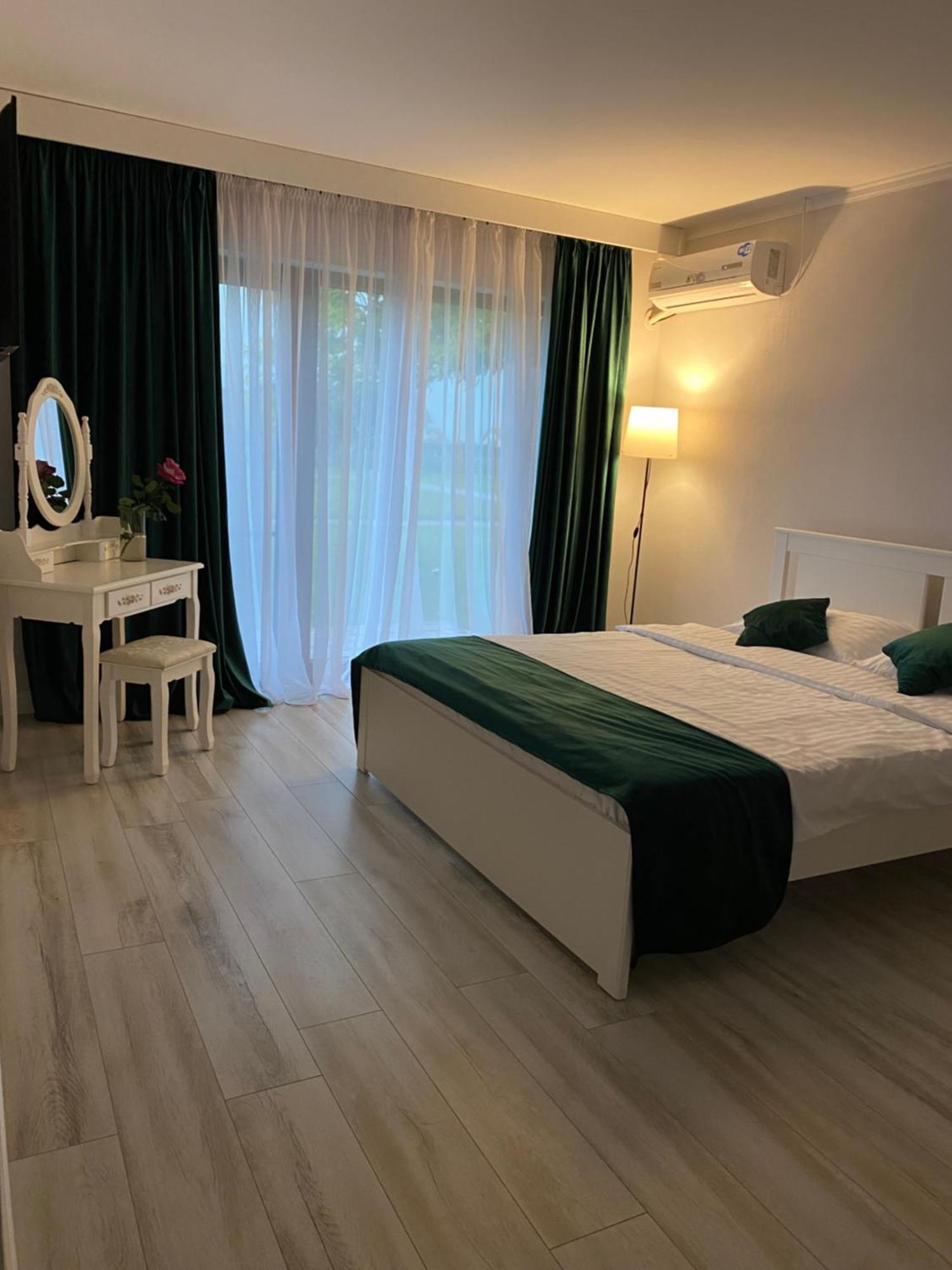 Complex Daniel'S Hotell Orăştie Eksteriør bilde
