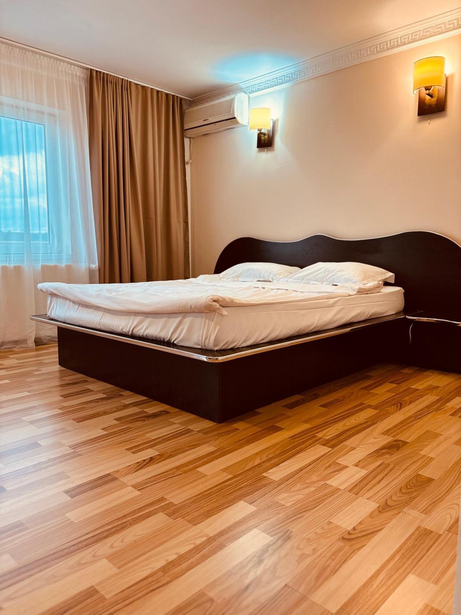 Complex Daniel'S Hotell Orăştie Eksteriør bilde