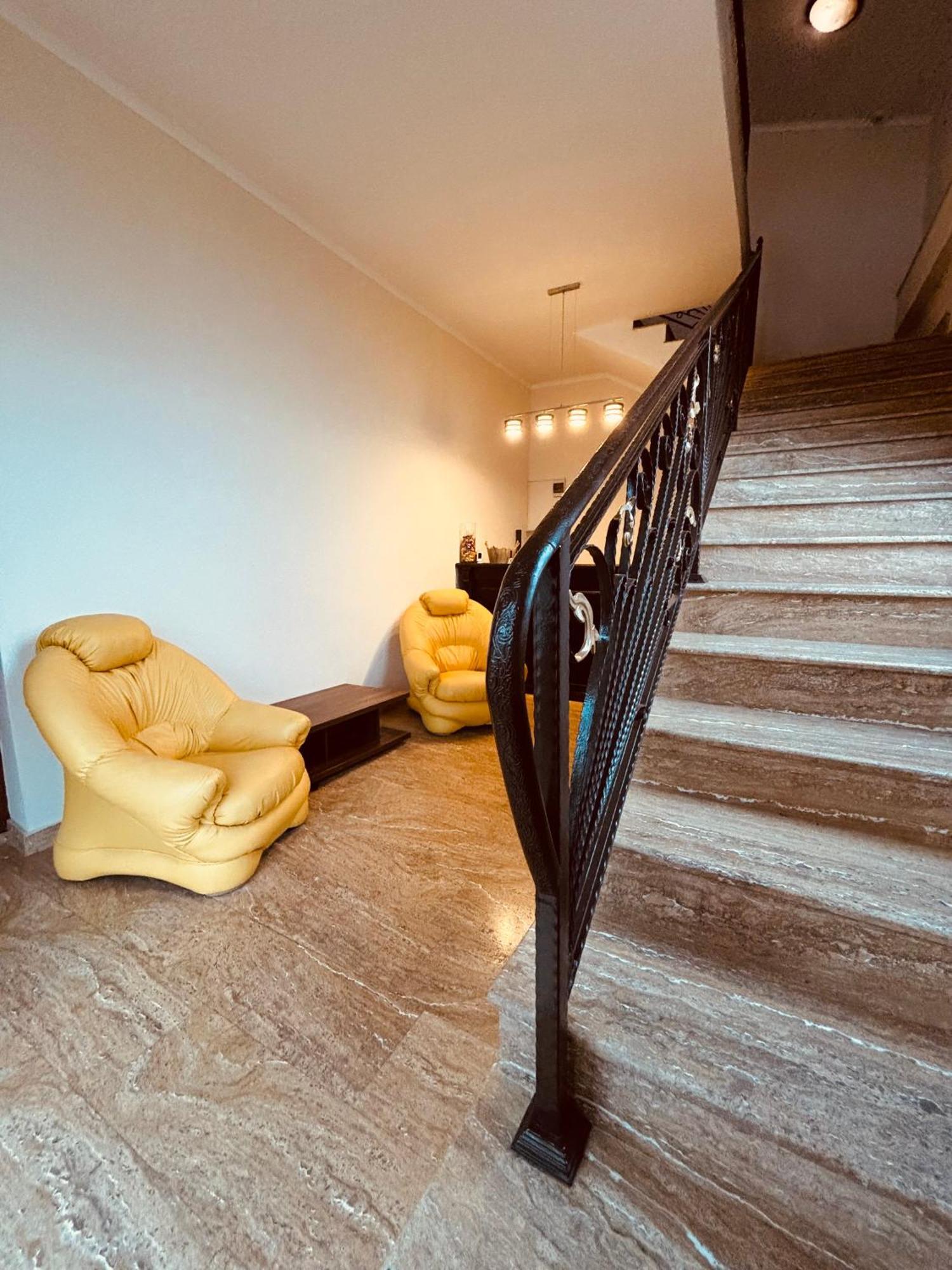 Complex Daniel'S Hotell Orăştie Eksteriør bilde